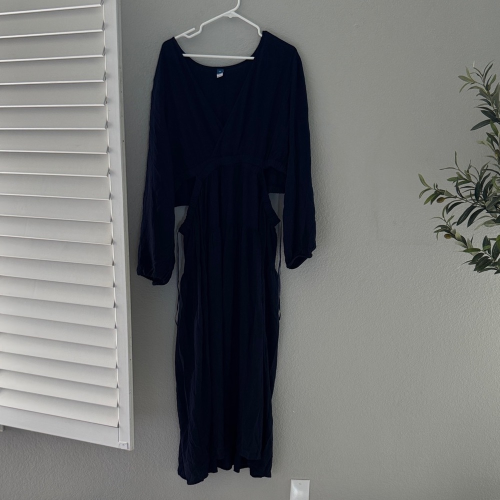 Elegant Black Maxi Dress